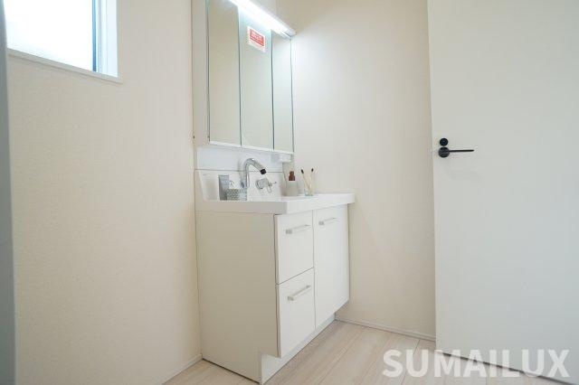 リナージュＬ　熊本中央区出水６丁目２４－２期の独立洗面台