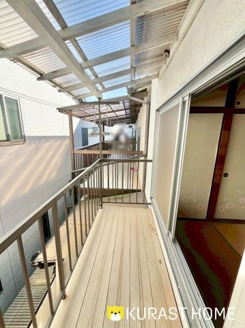 京都市南区久世築山町　中古戸建のバルコニー