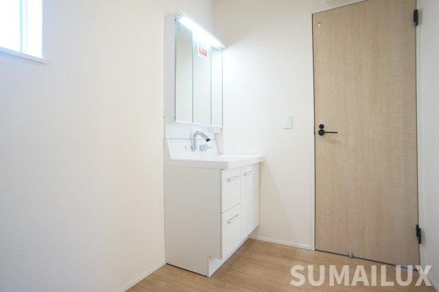 リナージュＬ　熊本中央区出水６丁目２４－２期の独立洗面台