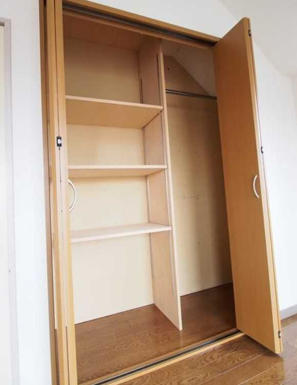 トーリンハイツ桜　角部屋　二人入居相談　最上階の収納