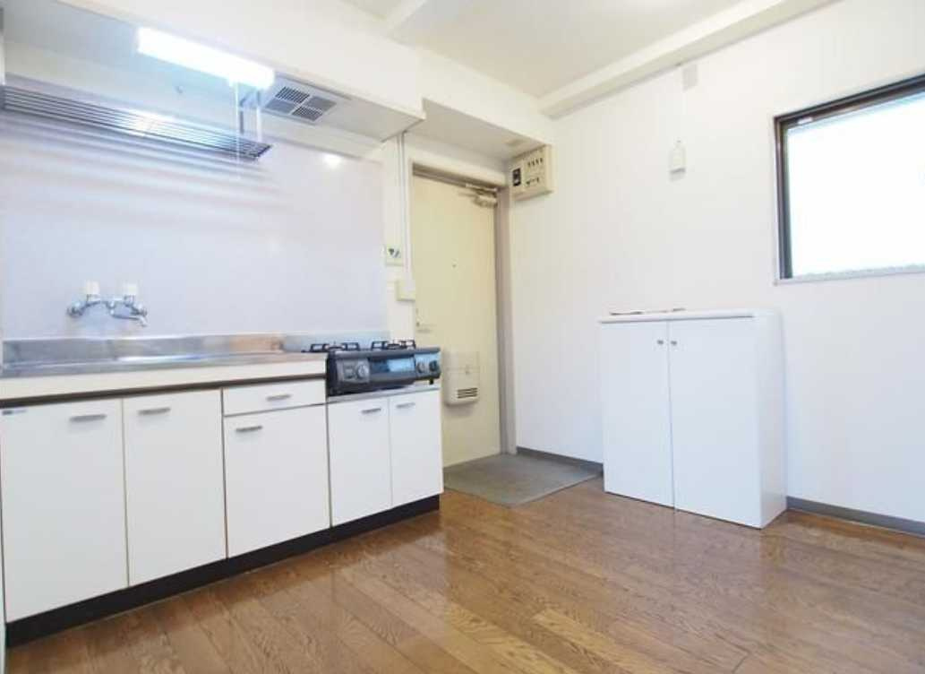 トーリンハイツ桜　角部屋　二人入居相談　最上階のキッチン