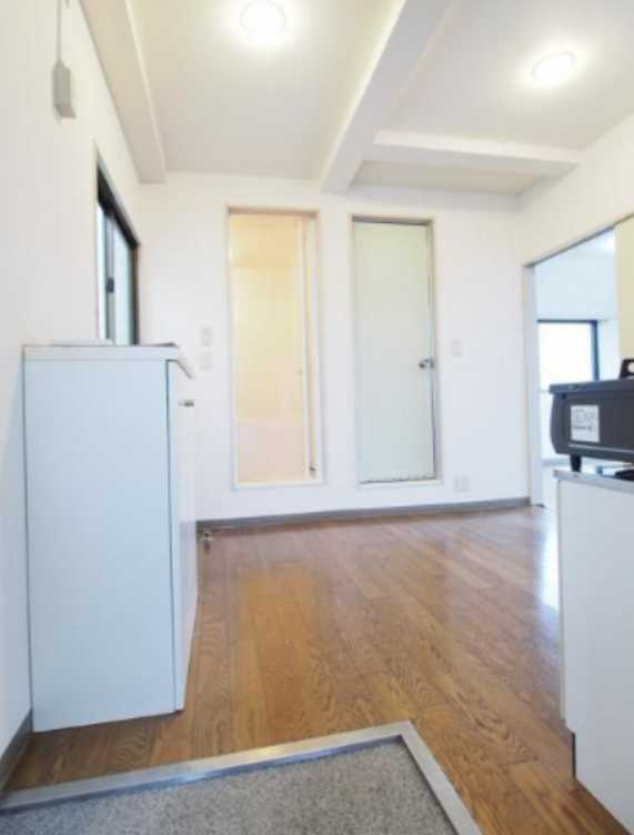 トーリンハイツ桜　角部屋　二人入居相談　最上階の玄関