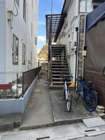 橋本コーポのエントランス