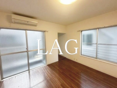 【居間・リビング】 | 中山ビル | 洋室のお部屋です。