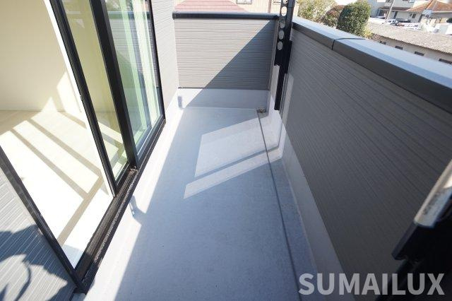 リナージュＬ　熊本中央区出水６丁目２４－1期のバルコニー