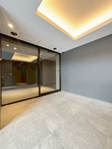 「防音マンション」クリオラモード新江古田サウンドテラスのエントランス|ゆとりのあるエントランスです