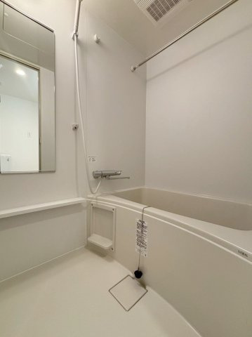 「防音マンション」クリオラモード新江古田サウンドテラスの浴室|落ち着いた空間のお風呂です