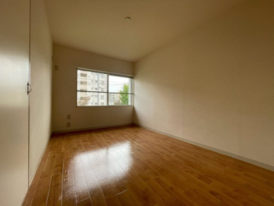 【寝室】 | ホワイティハイツ