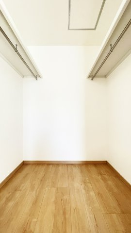 八万町川南149-5　一戸建の収納