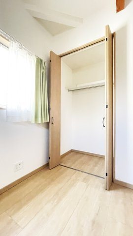 八万町川南149-5　一戸建の収納