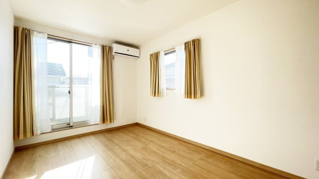 八万町川南149-5　一戸建の居間・リビング