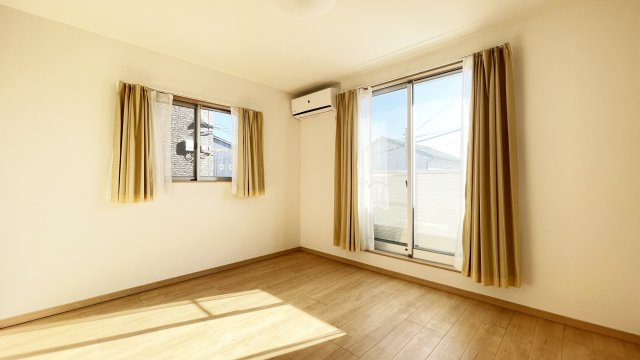 八万町川南149-5　一戸建の居間・リビング