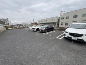 【駐車場】
