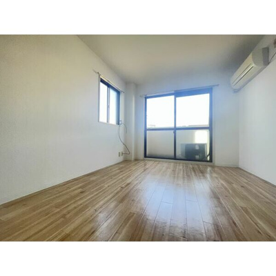 【居間・リビング】 | ベルメゾン豊新Ⅱ