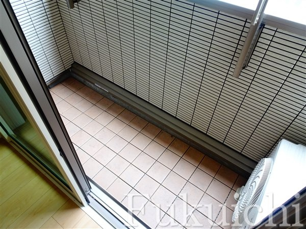 エクセルカーナ祐天寺のバルコニー