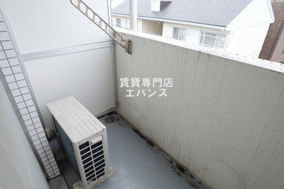 【バルコニー】 | M＆M津田沼 | バルコニーからの眺めを楽しみながら食事をしませんか