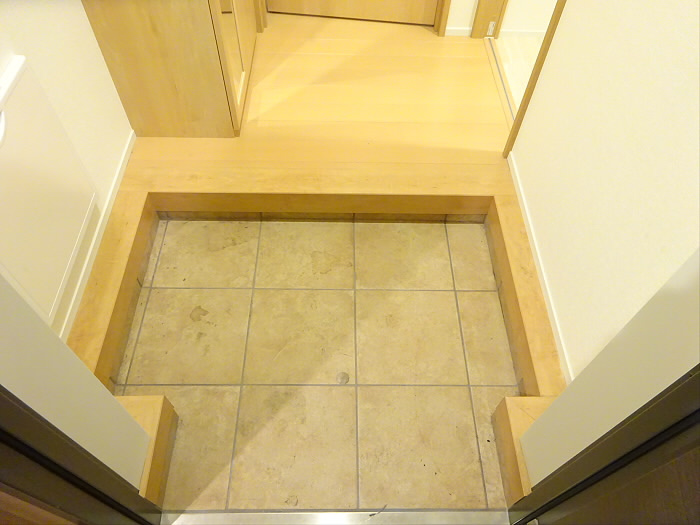 ソアレ祐天寺の玄関