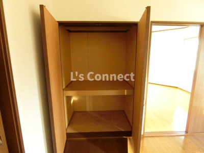 【設備】 | シャトゥＫ・Ｔ | ＬＤＫにも収納付き。