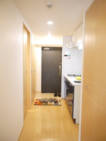 【玄関】 | Verona小竹向原 | 帰り着くたびに洗練されたテイストの空間に迎えられ誇りと喜びを感じる玄関まわりです