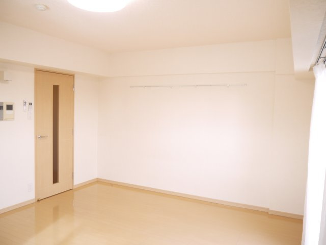 【洋室】 | Verona小竹向原 | 時を忘れて過ごす場所として過ごせるお部屋。