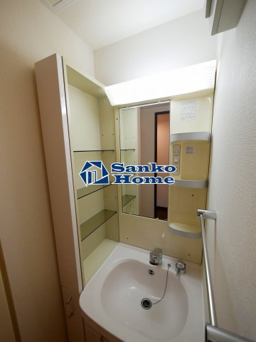 レジディア銀座東の独立洗面台