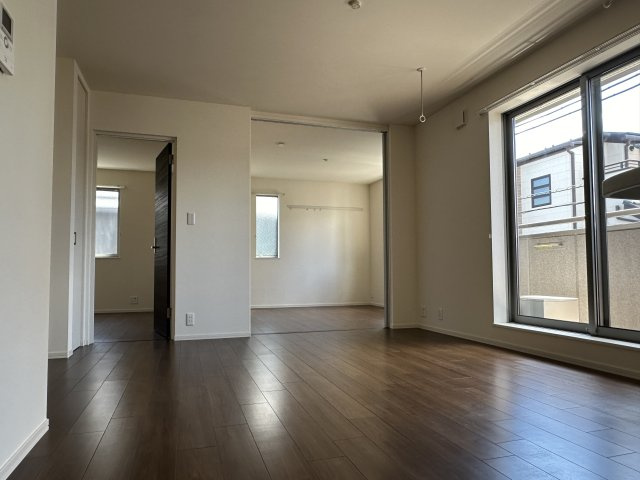 メゾン文園の居間・リビング