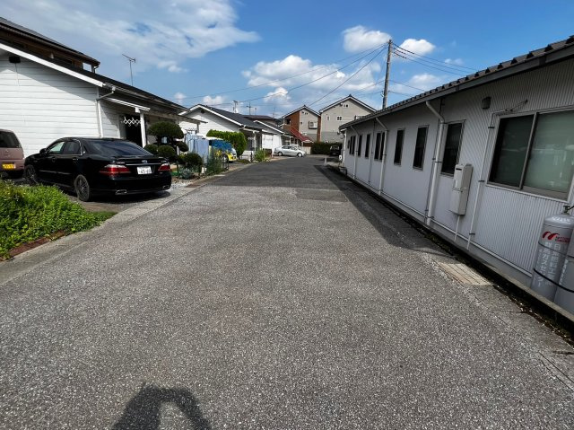 足利市戸建て賃貸　10戸一括の駐車場