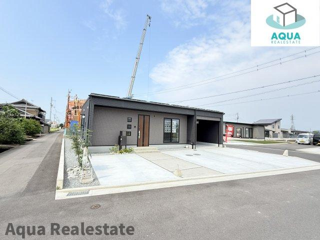 オール電化デザイナーズハウス高松市六条町④のトイレ|落ち着いた色調のトイレです　※同仕様モデルハウス画像