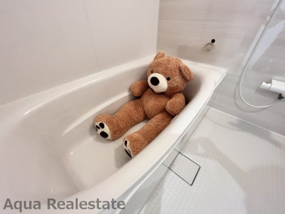 オール電化デザイナーズハウス高松市六条町④の浴室|コンパクトで使いやすいお風呂です　※同仕様モデルハウス画像