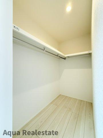 オール電化デザイナーズハウス高松市六条町④の防犯設備|モニター付きインターホンも嬉しい標準設備です。　※同仕様モデルハウス画像