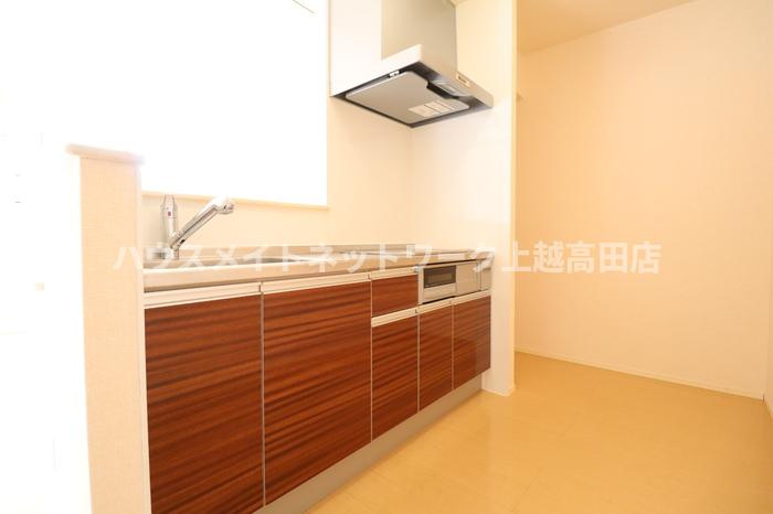 ガルリ・ポーズのキッチン|対面キッチン（参考101号室反転タイプ）