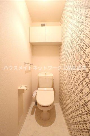 ガルリ・ポーズのトイレ|温水洗浄便座（参考101号室反転タイプ）