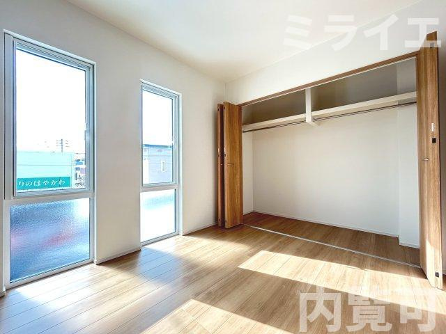 【新築戸建】江別市東野幌町7棟の収納