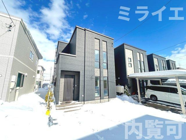 【新築戸建】江別市東野幌町7棟の駐車場|駐車2～3台可