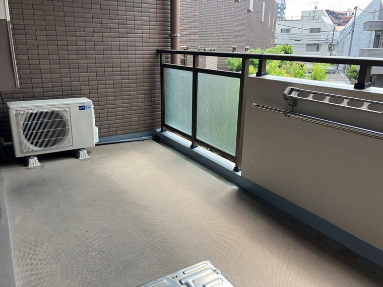 グローリオ駒沢大学のバルコニー