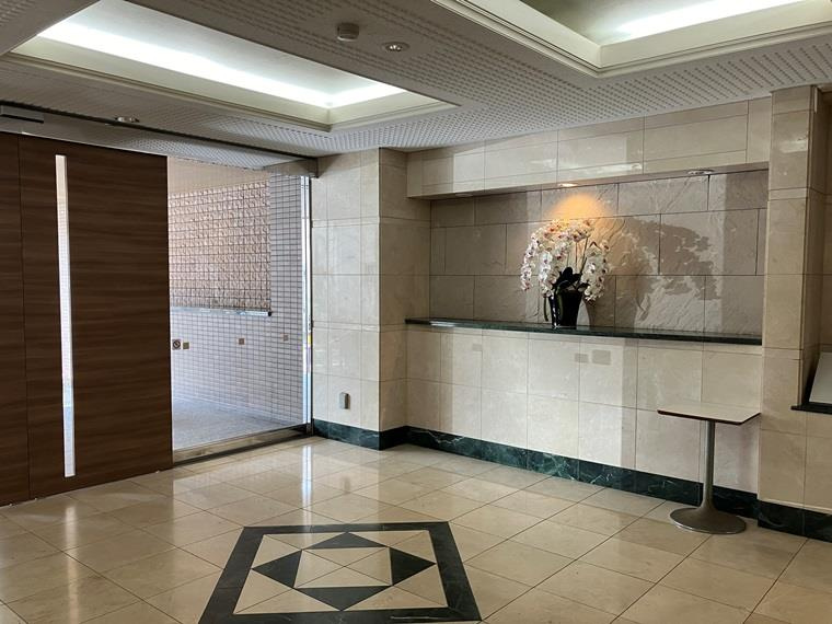 グローリオ駒沢大学のロビー