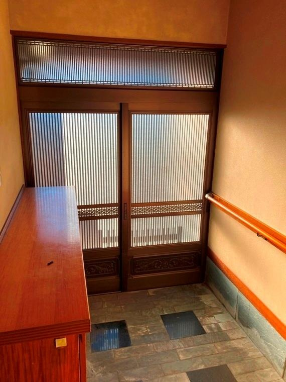 ひばりが丘北戸建の玄関