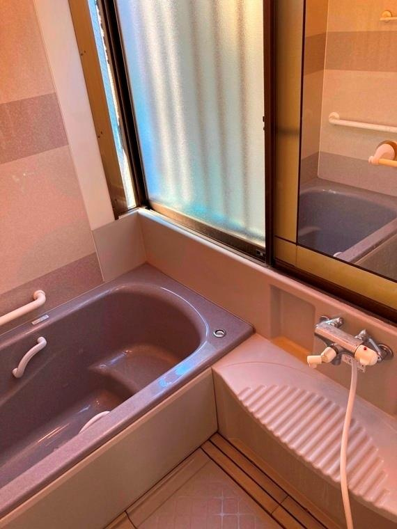 ひばりが丘北戸建の浴室