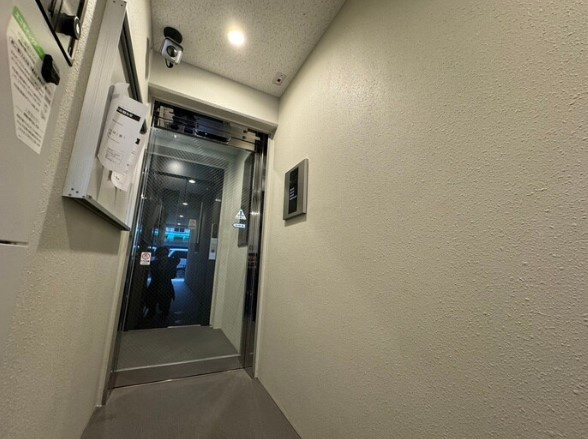 コスモヒルズのエントランス