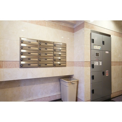 【外観】 | クオーレ西新宿 | 宅配・メールボックス