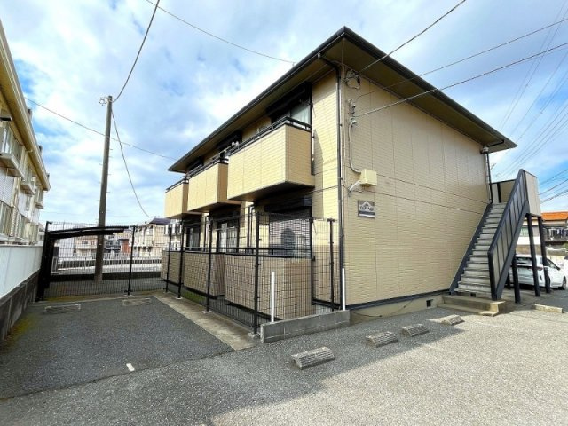 イーブンハイツ