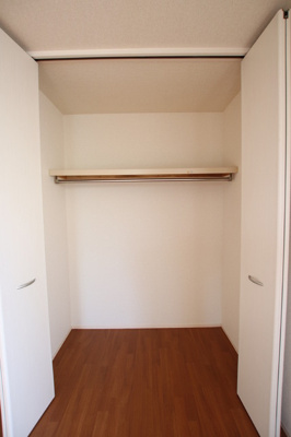 北側洋室収納★