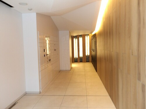 ＲＥＦＲＡＭＥ ５ Ｉｒｉｙａのその他|宅配ＢＯＸ、内廊下　※2025年4月撮影