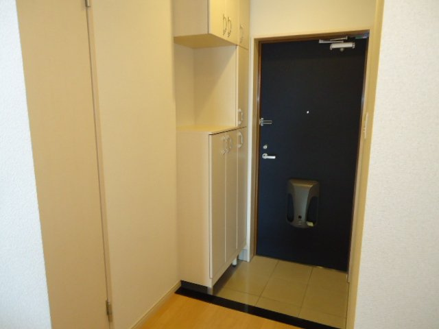 アールヴェイラDの玄関|玄関