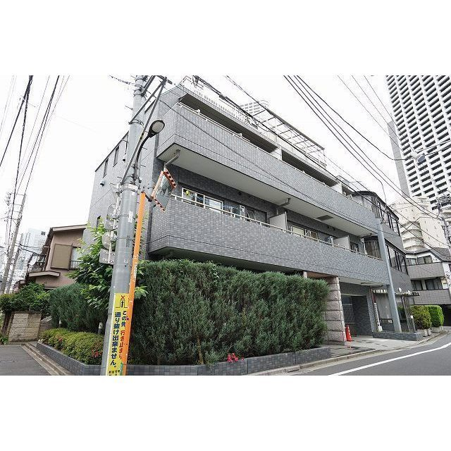 クオーレ西新宿の外観