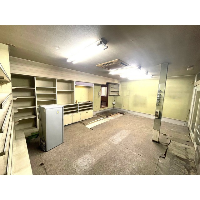 西改田住居付店舗の内装|１階店舗