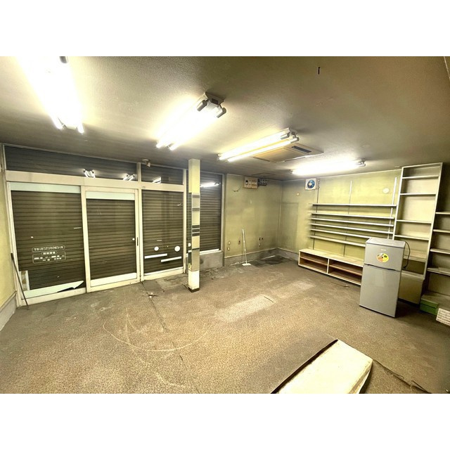 西改田住居付店舗の内装|１階店舗
