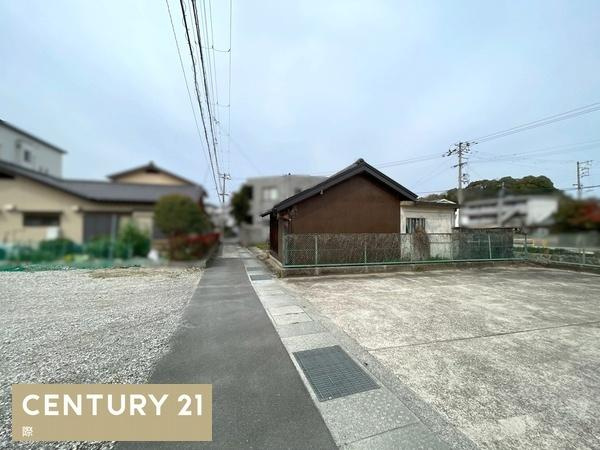 海南市大野中　土地の前面道路含む現地写真