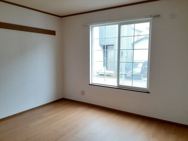 ヴィラ　アルページュの内装|明るい室内です