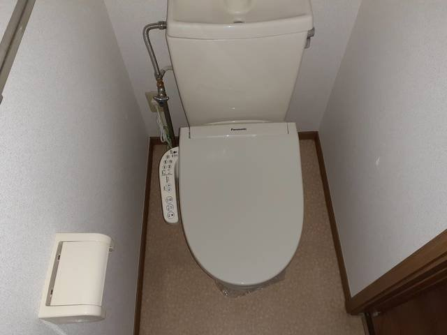 ヴィラ　アルページュのトイレ|ゆったりとした空間のトイレです